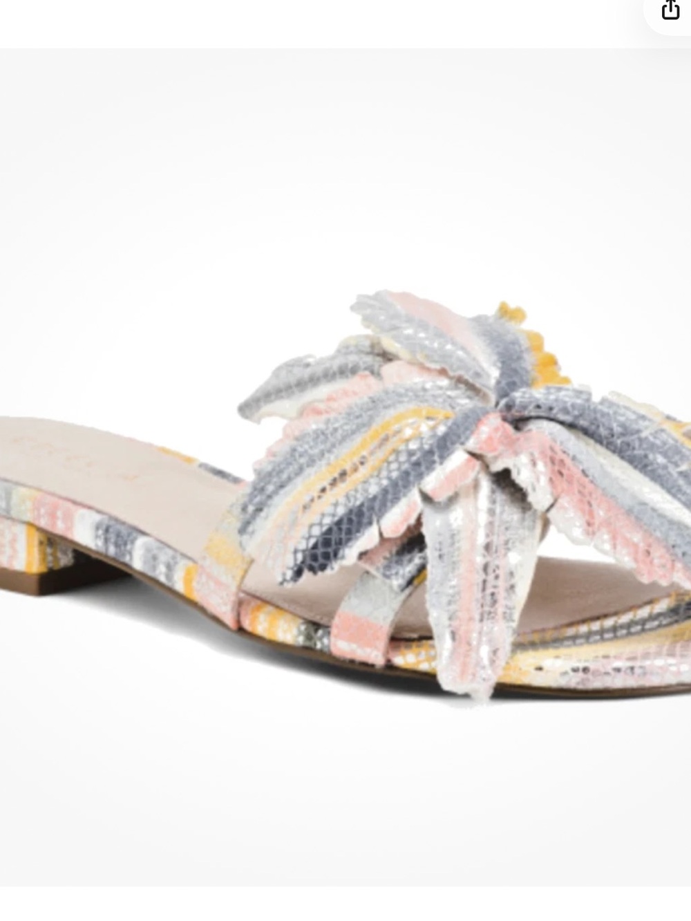 CECELIA New York Leather Lila Hibiscus Flower Flat Slide Sandal Size 6